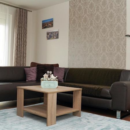 The Pearl Of Zsofia Apartment Esztergom Exterior photo